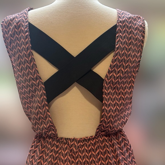 Peppermint Chevron Pattern Salmon Pink Sleeveless Dress with Pockets Size Large - Picture 5 of 9